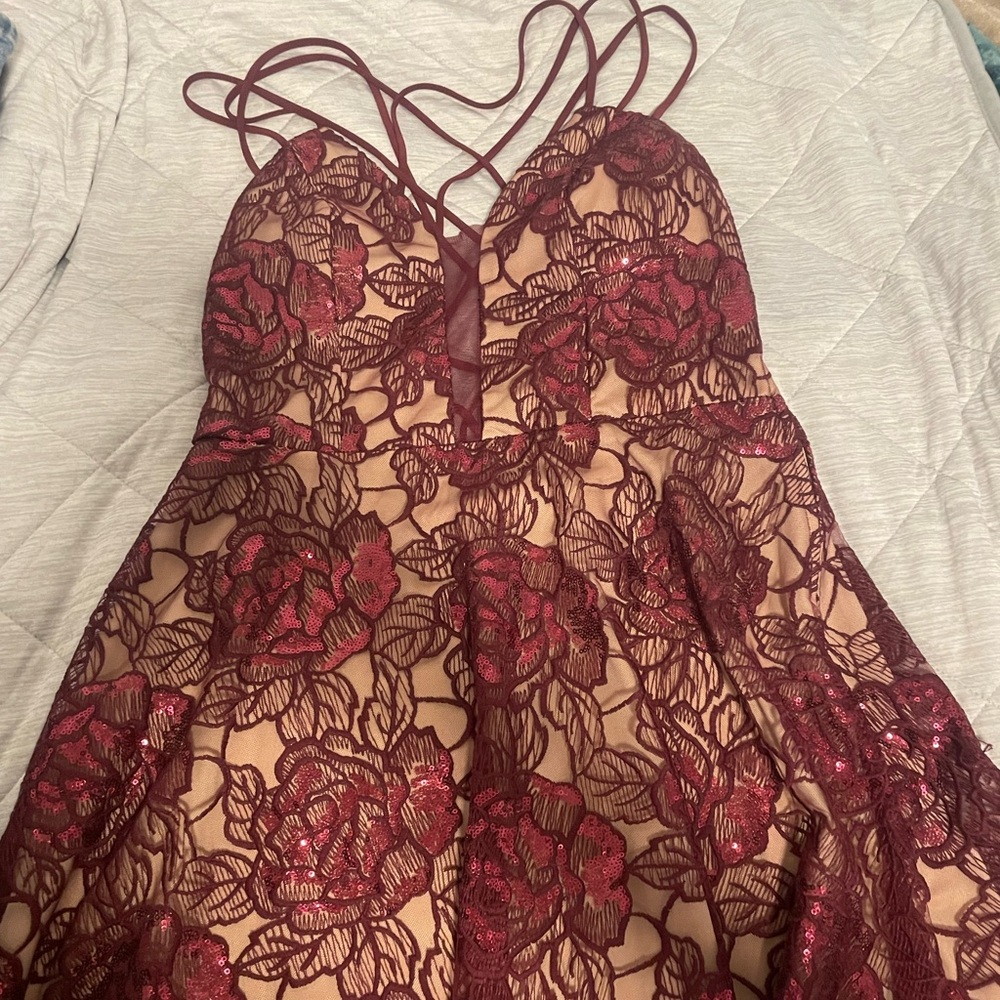 Burgandy laced rose design size 13/14 dress